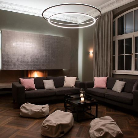 Herrenhaus Roeddelin Темплин Екстериор снимка